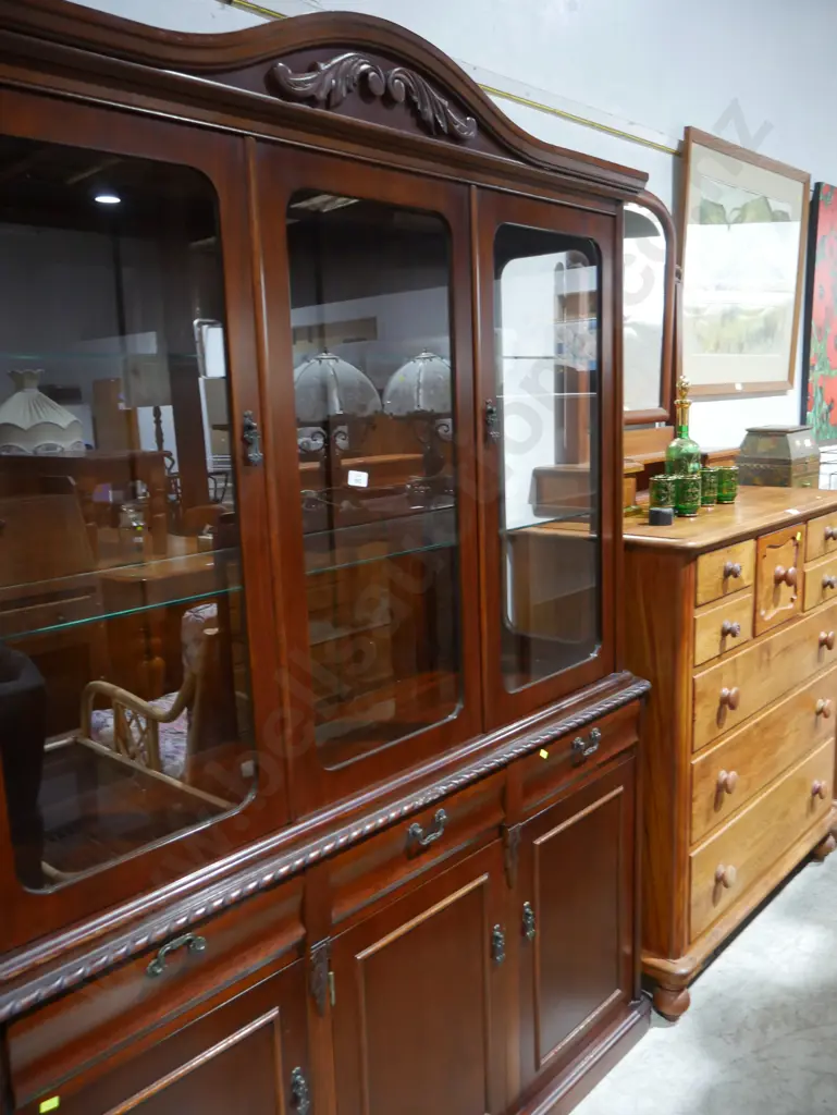Mahogany display cabinet Image 1++