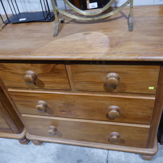 Rimu lowboy