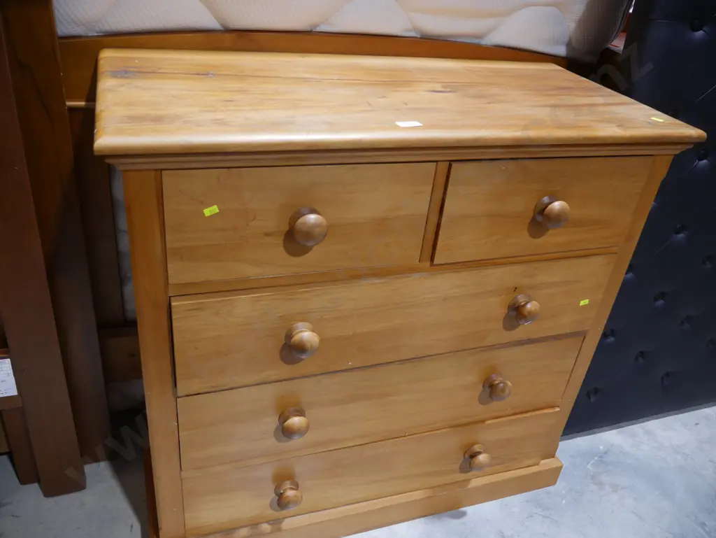 Rimu lowboy Image 1++
