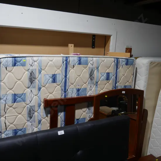 Queen slat bed