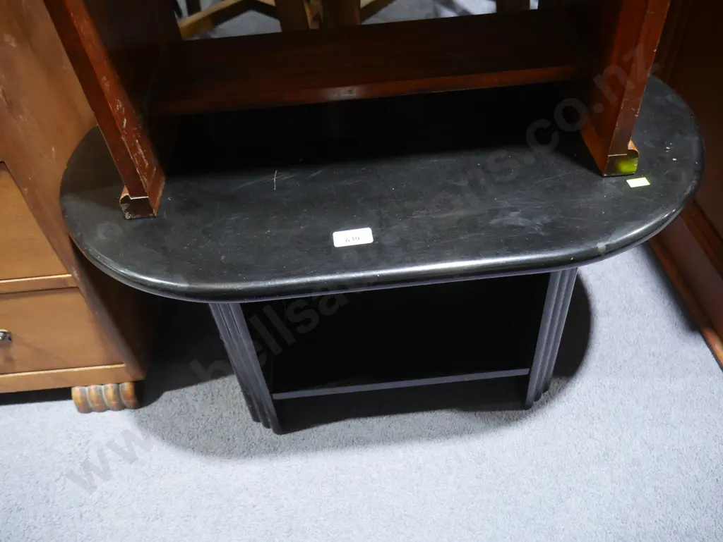 Black coffee table Image 1++
