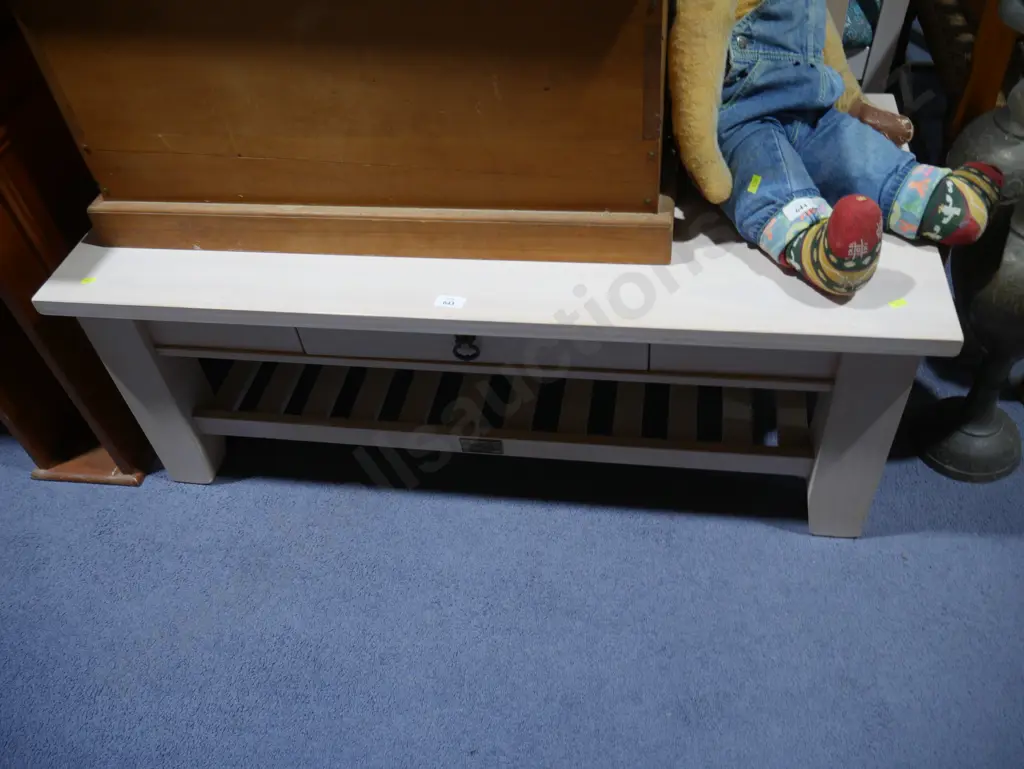 Coffee table Image 1++
