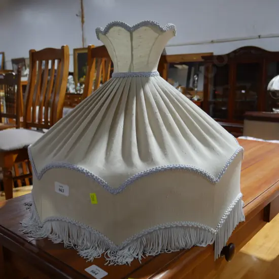 Lamp shade