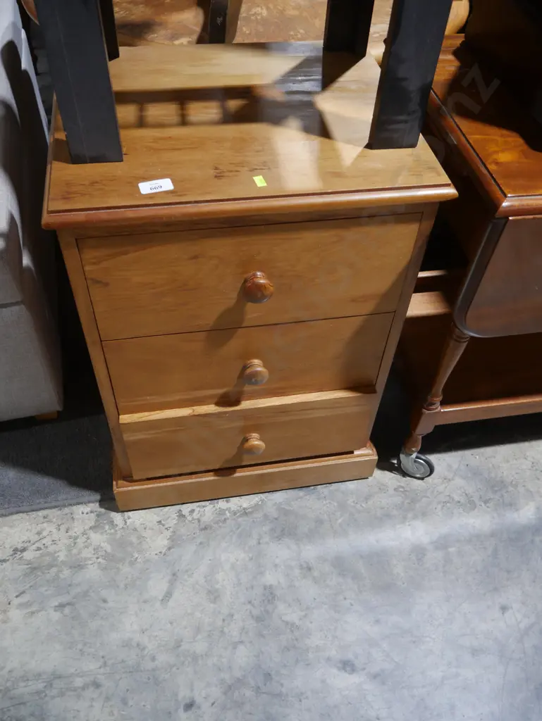 Bedside drawer Image 1++