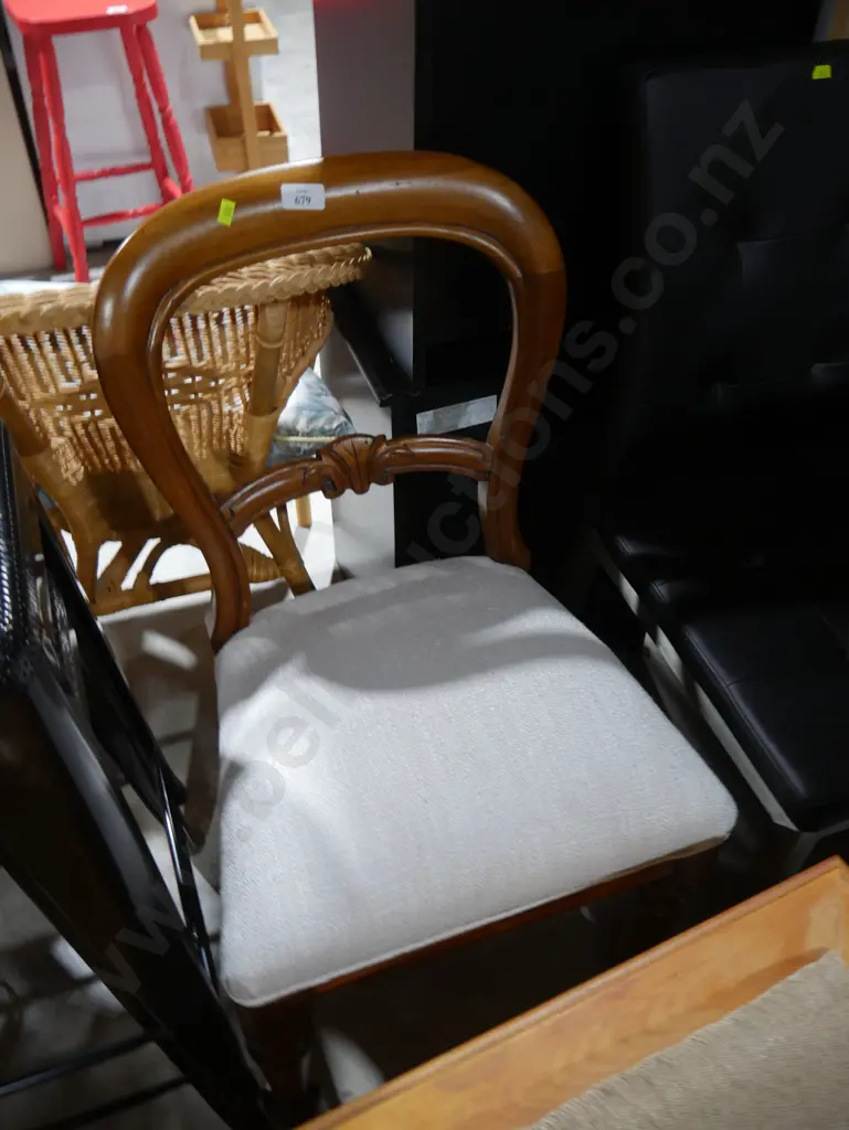 Dining chair Image 1++
