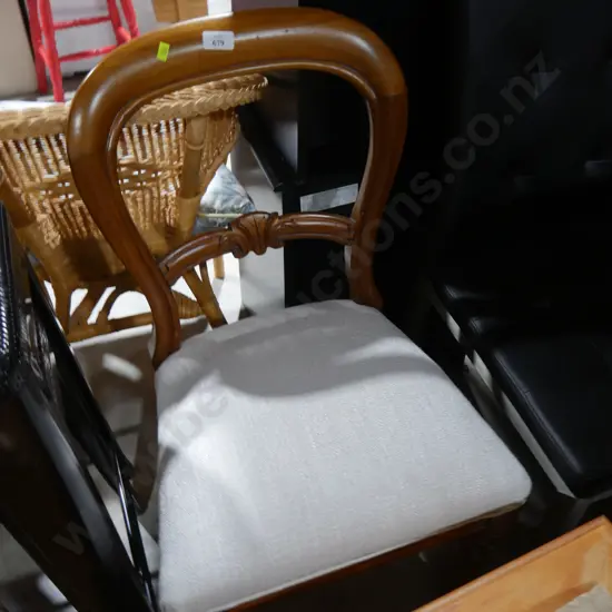 Dining chair