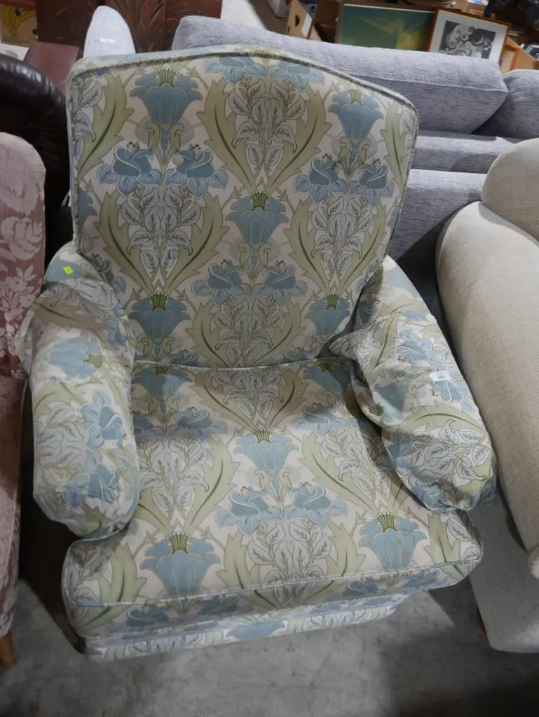 Armchair Image 1++