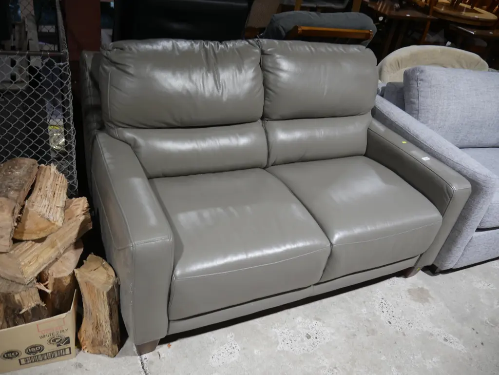 2-seater sofa Image 1++