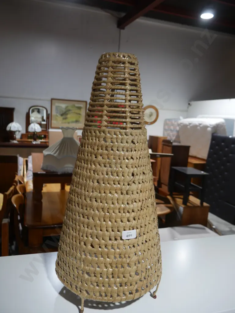 Cane table lamp Image 1++