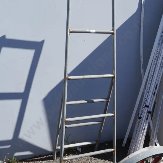 Metal ladder