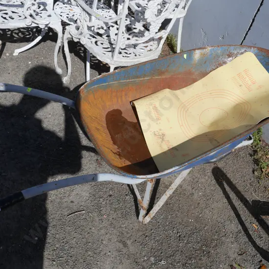 Wheelbarrow