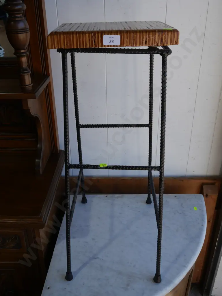 Stool Image 1++