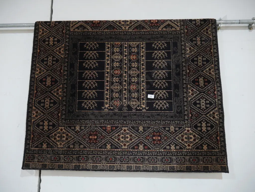 Floor rug Image 1++