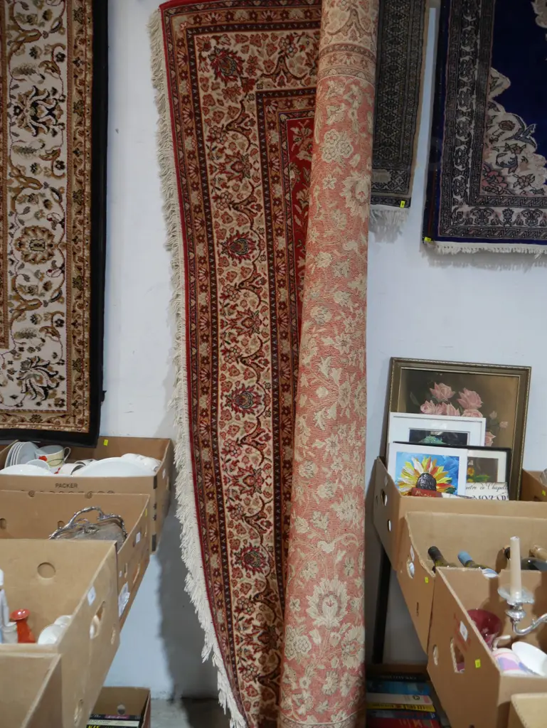Large floor rug Image 1++