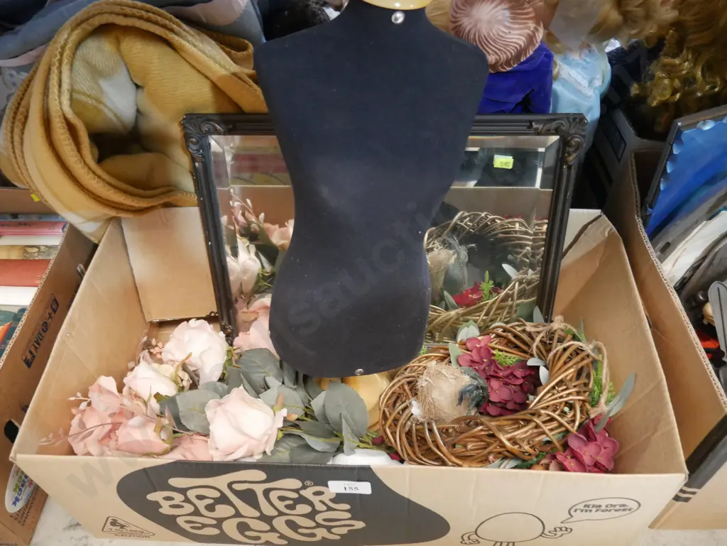 Artificial flowers etc Image 1++
