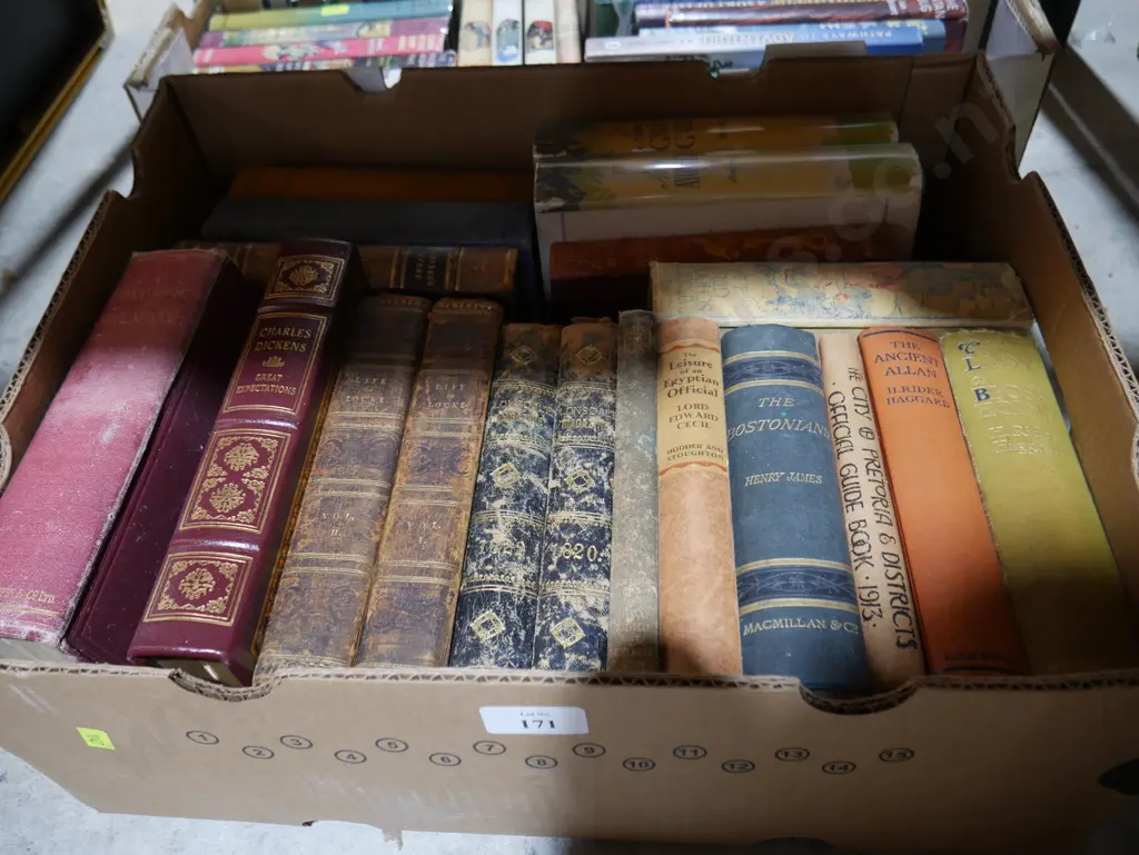 Books Image 1++
