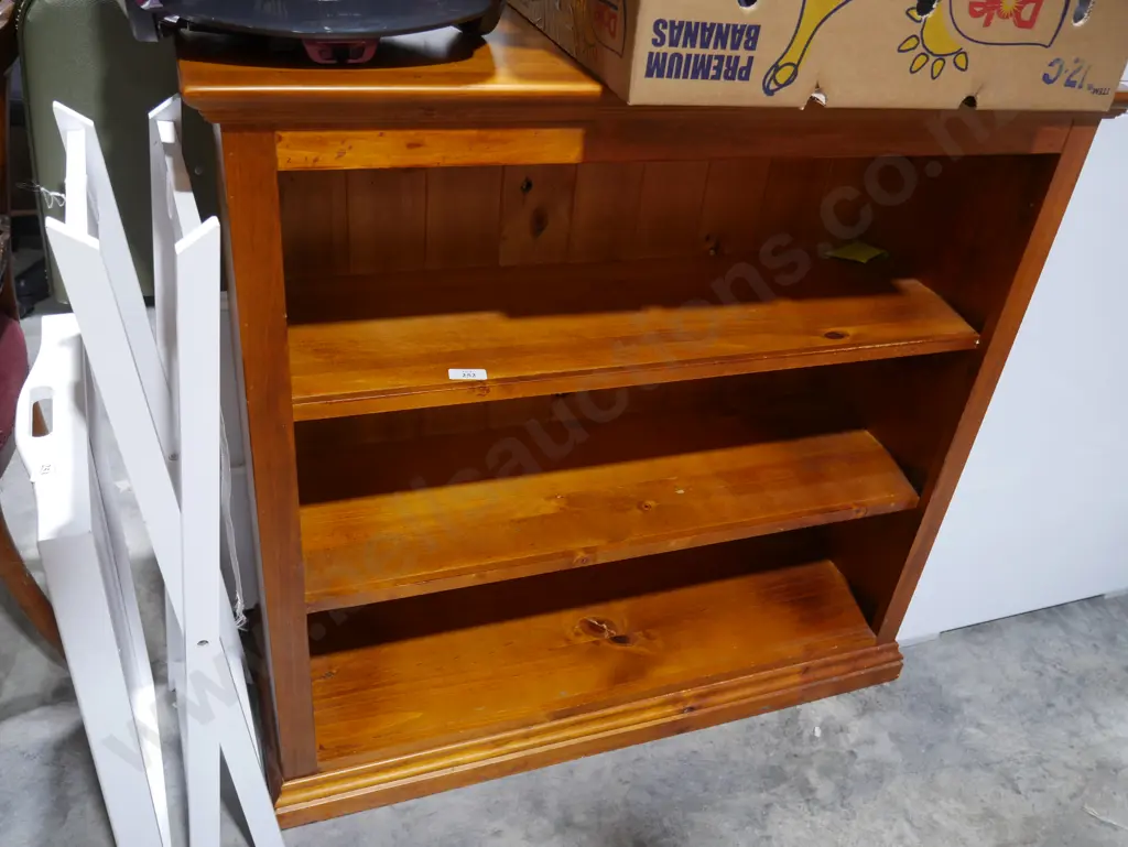 Bookcase Image 1++