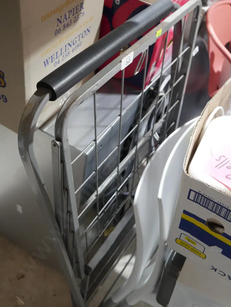 Trolley Image 1++