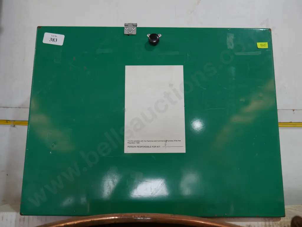 Tin box Image 1++
