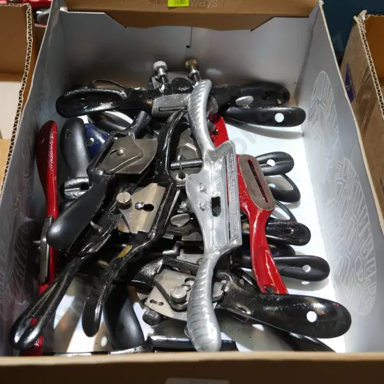 Spoke shaves