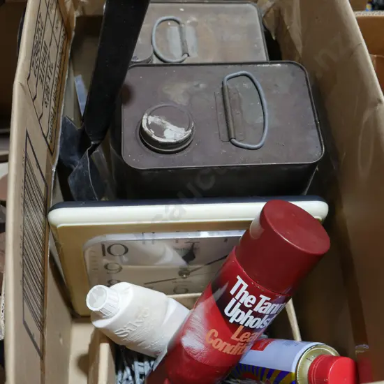 Garage sundries