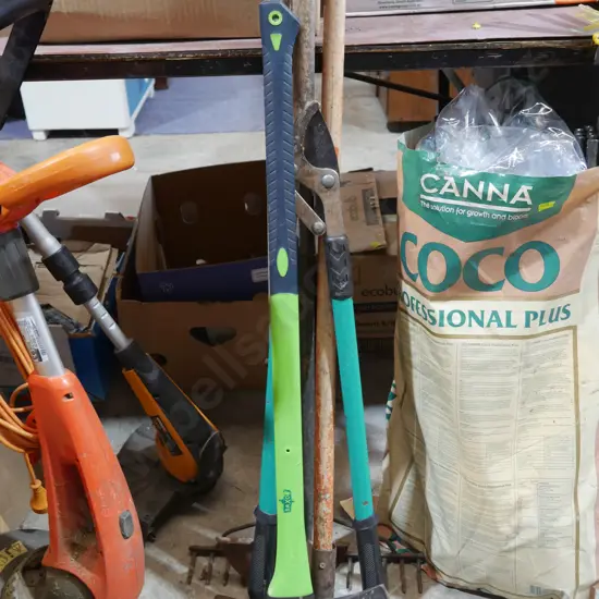 Garden tools