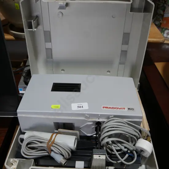 Slide projector