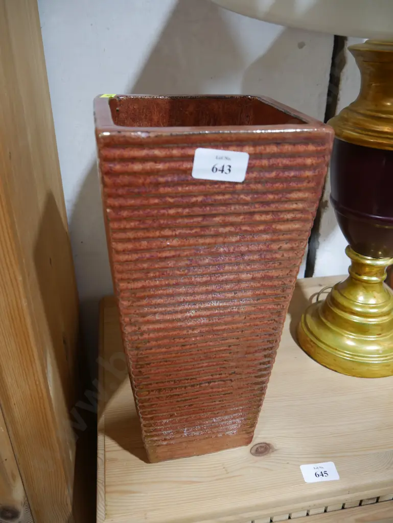 Plant pot Image 1++