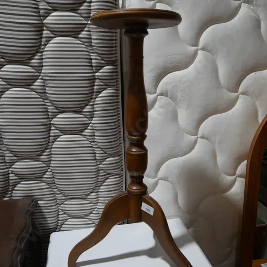 Plant table