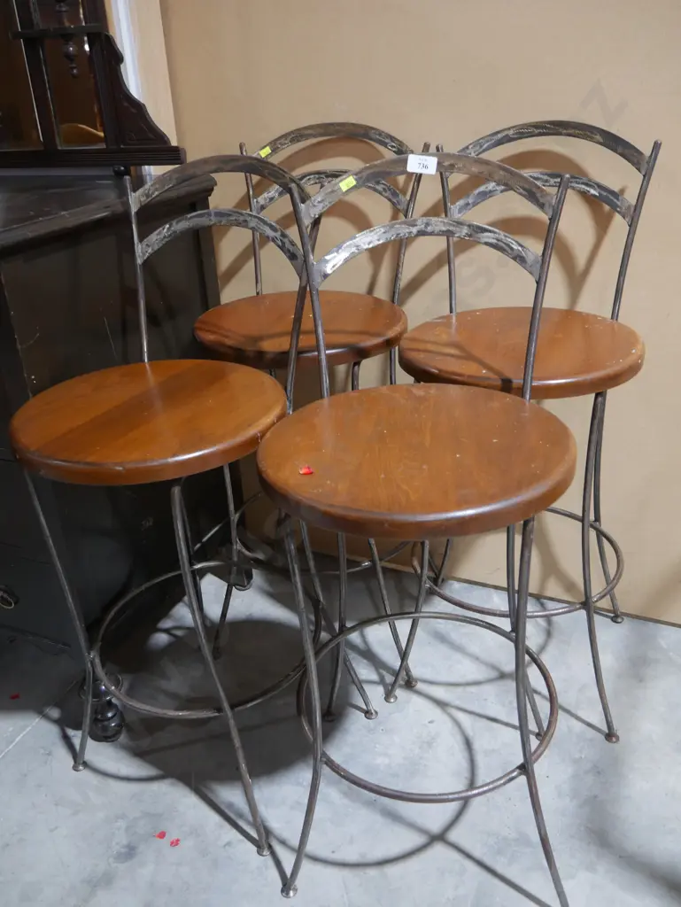 4 barstools Image 1++