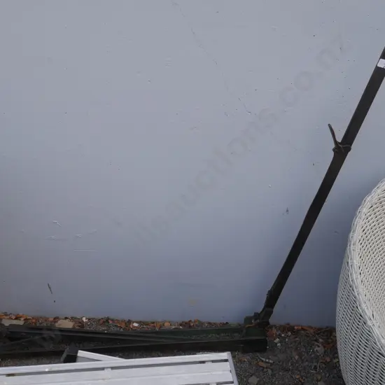 Tyre tool