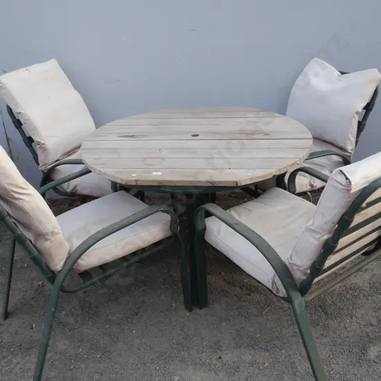 Outdoor table and four chairs