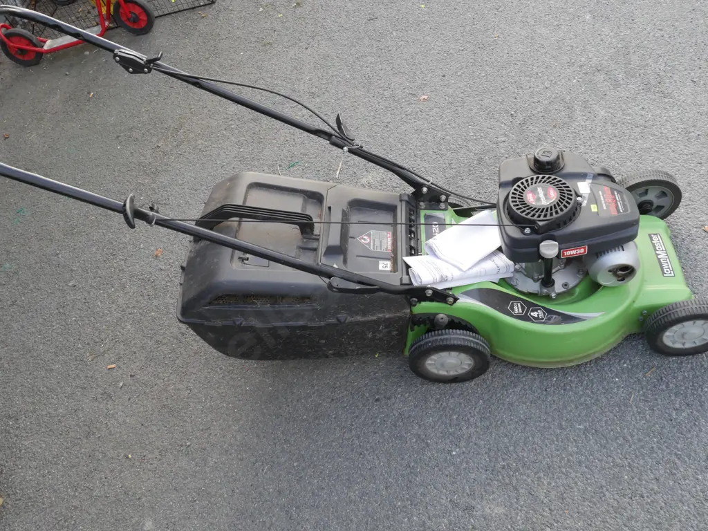 Lawnmaster lawn mower Image 1++
