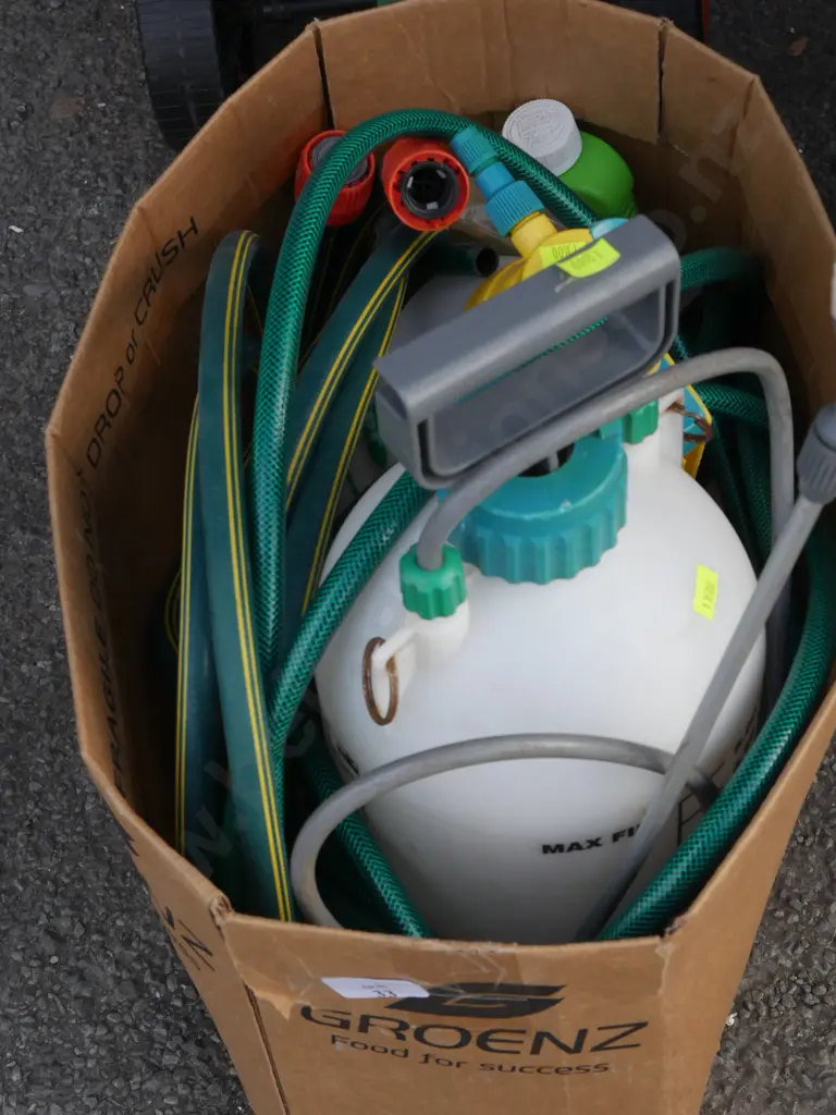 Garden sprayers Image 1++