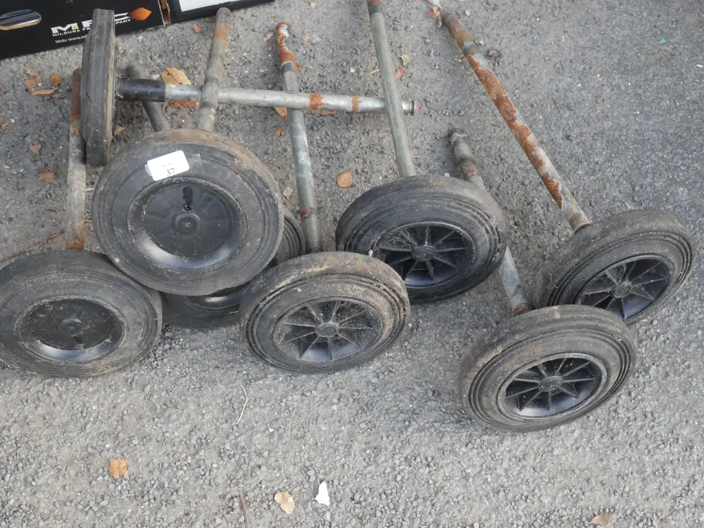 Axel and wheels Image 1++