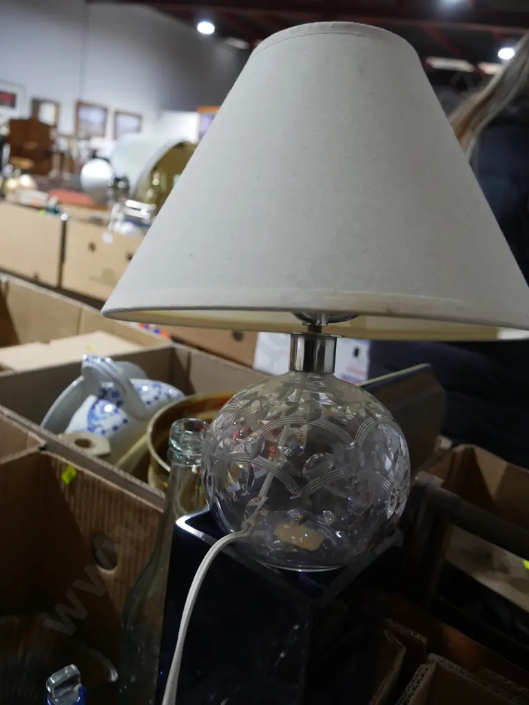 Glass base table lamp, artwork etc Image 1++
