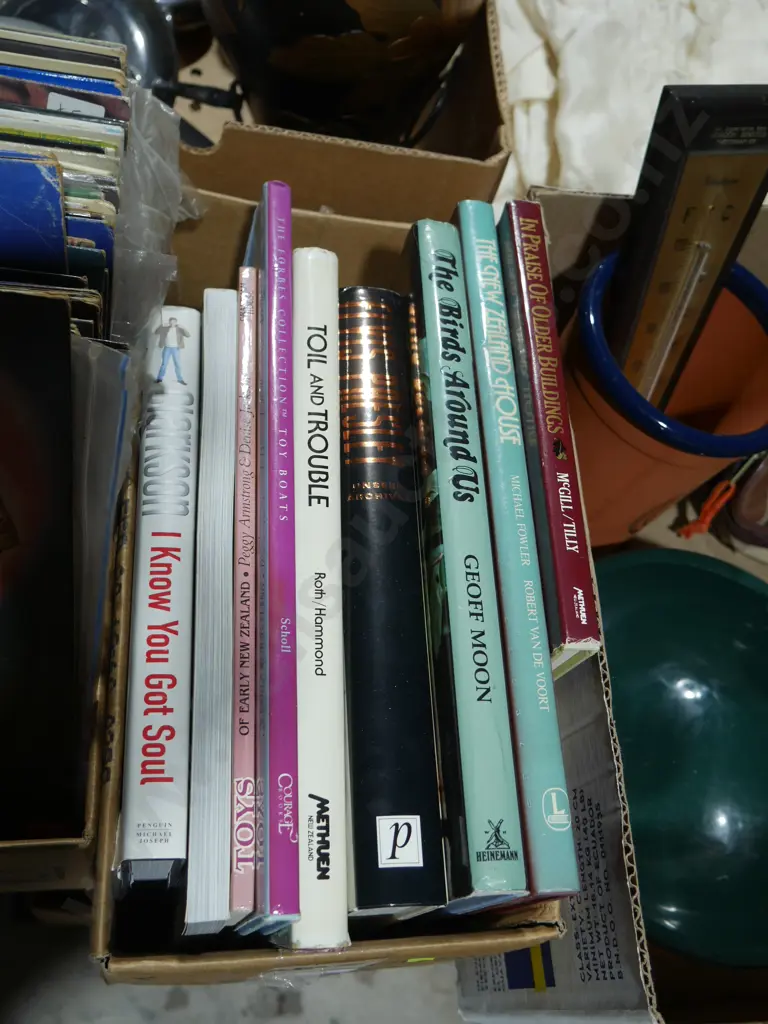 Books Image 1++
