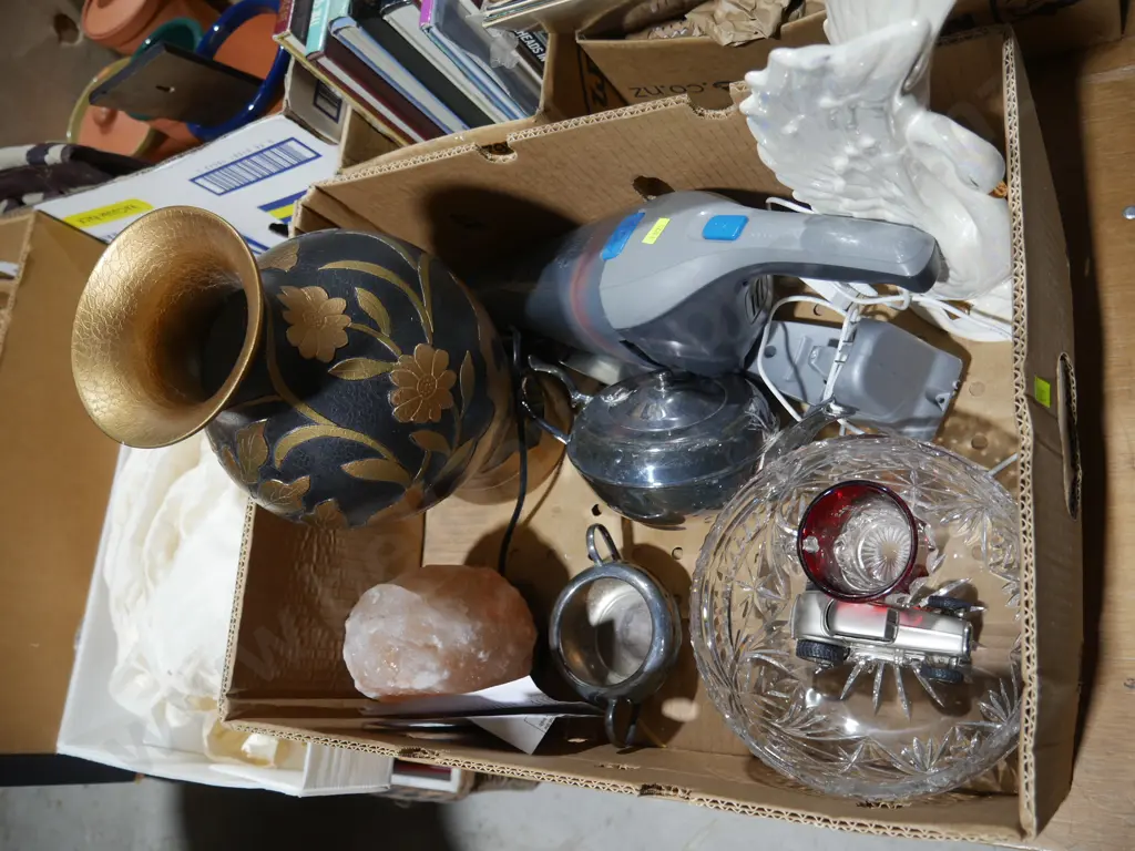 Ornaments, glassware, dustbuster Image 1++