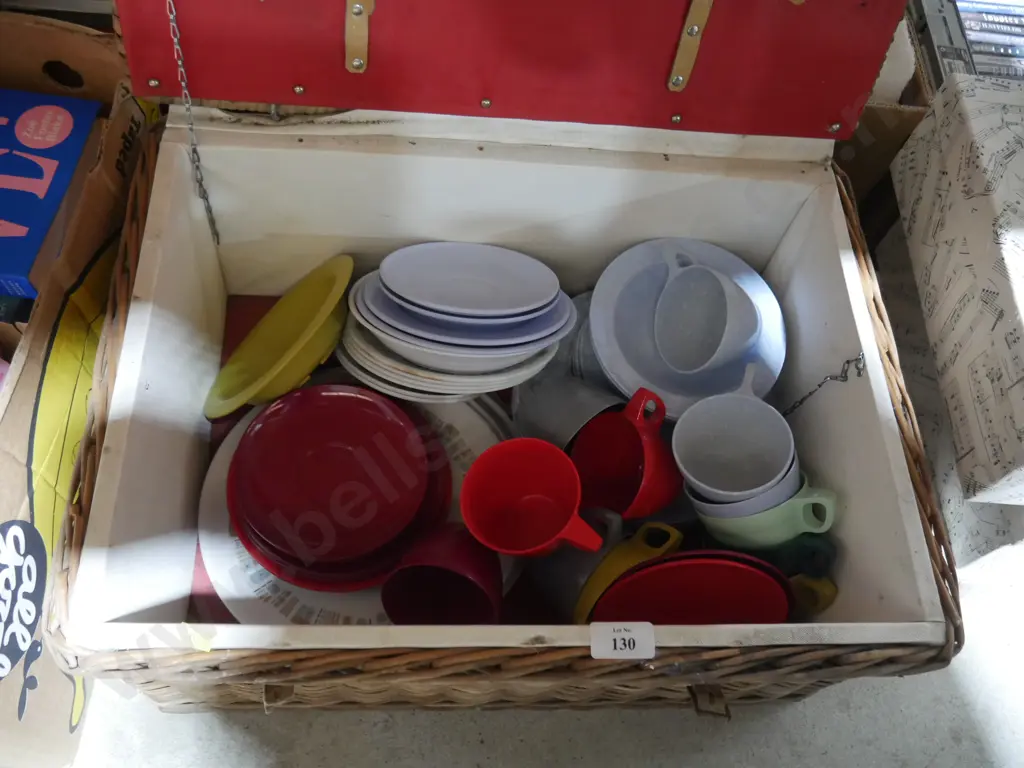 Picnic basket Image 1++