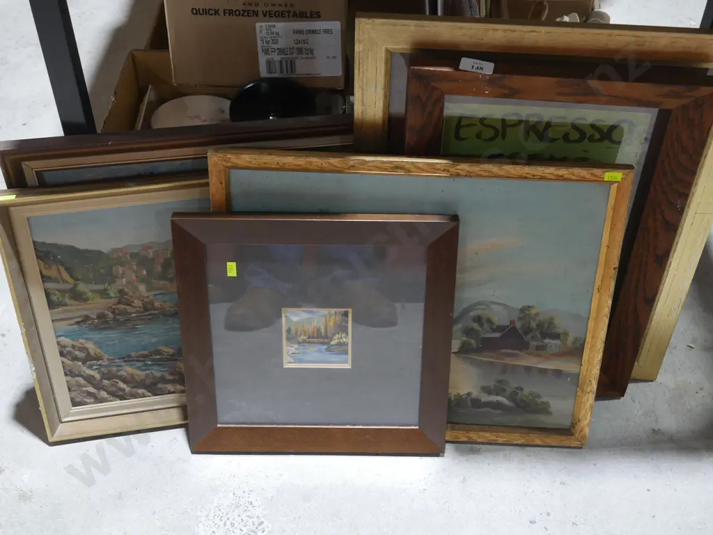 Assorted art Image 1++