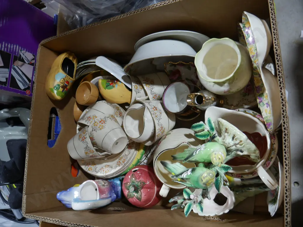 Box of china Image 1++