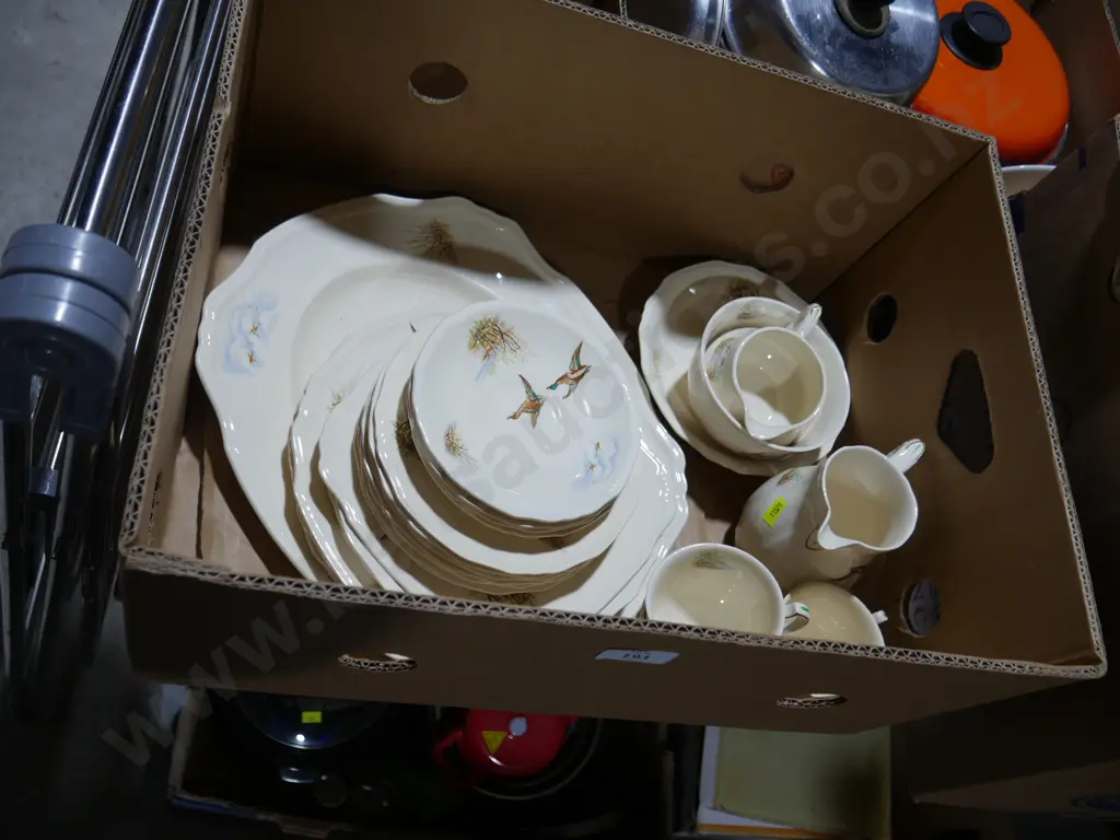 Alfred Meakin dinnerware Image 1++