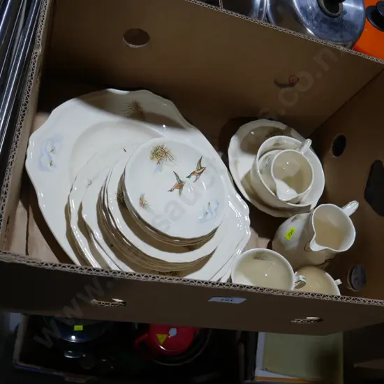 Alfred Meakin dinnerware