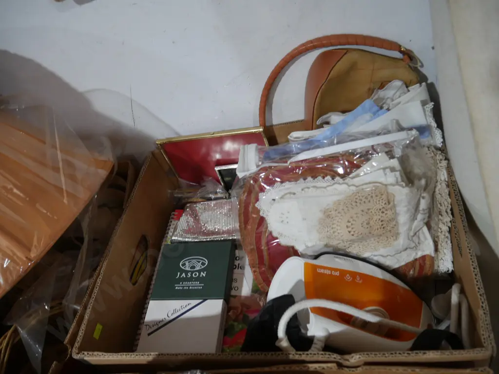 Steam iron, linen, frames etc Image 1++