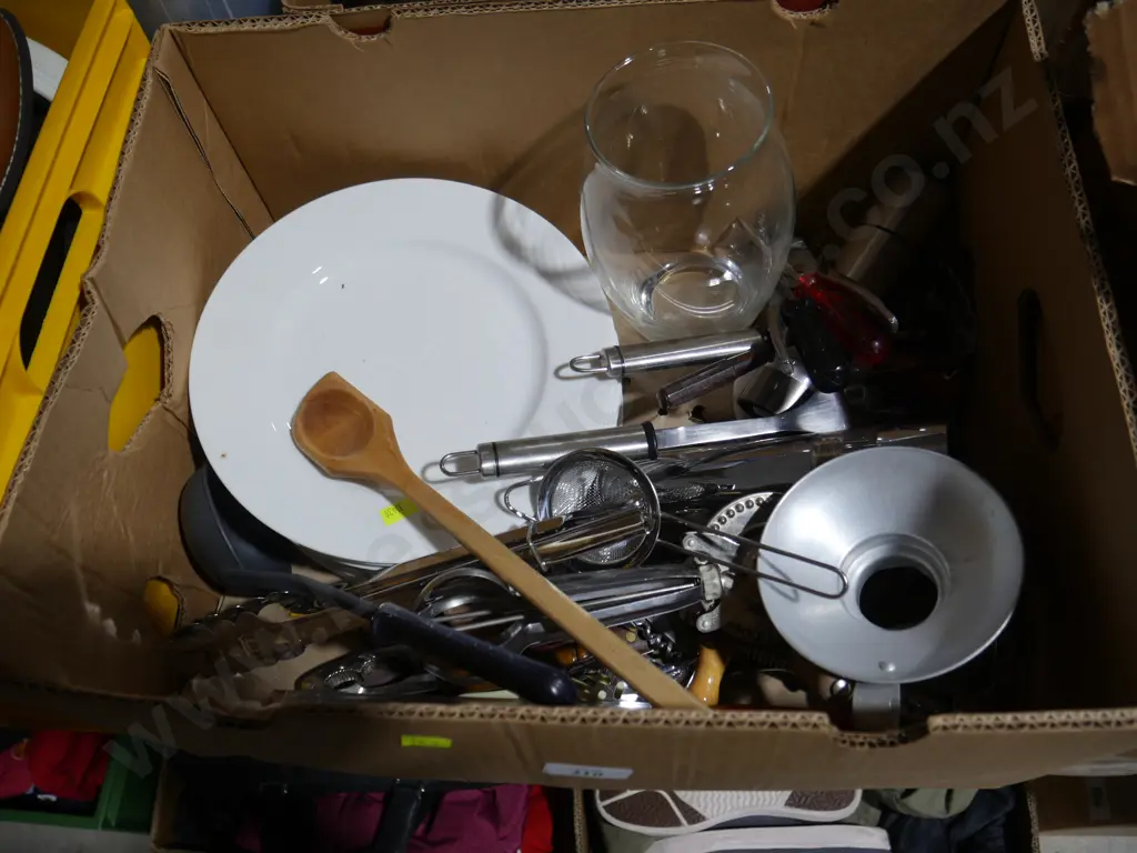 Plates, utensils etc Image 1++