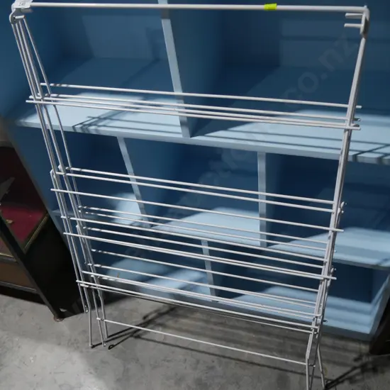 Clothes airer
