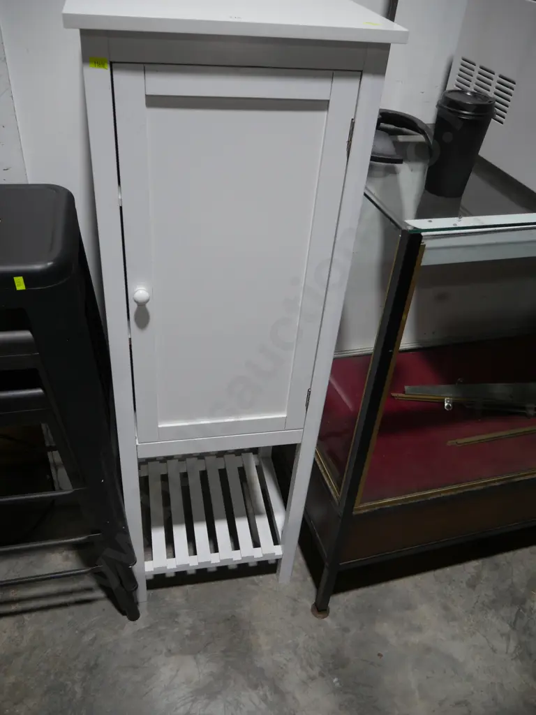 Storage cupboard with shelf Image 1++
