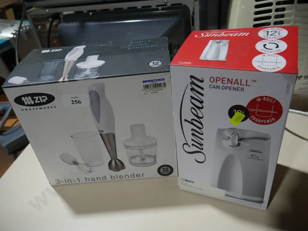 Hand blender and electric can opener Image 1++