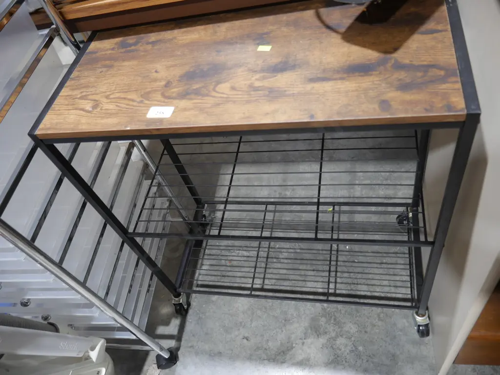 Shelf unit on wheels Image 1++