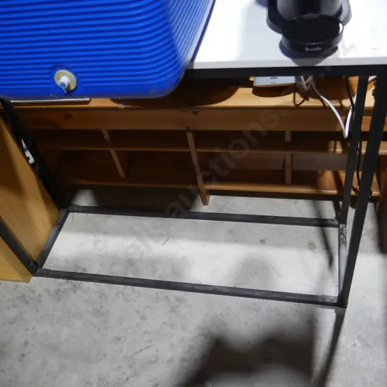 Hall table